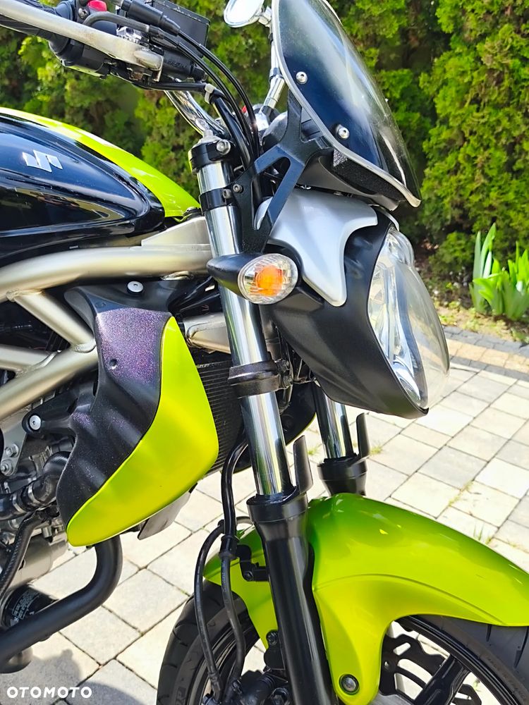 Suzuki Gladius - 4