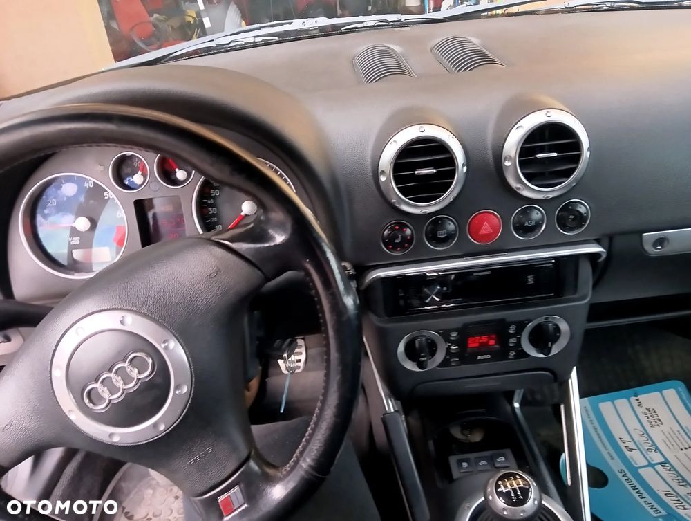 Audi TT Coupé 1.8T - 7