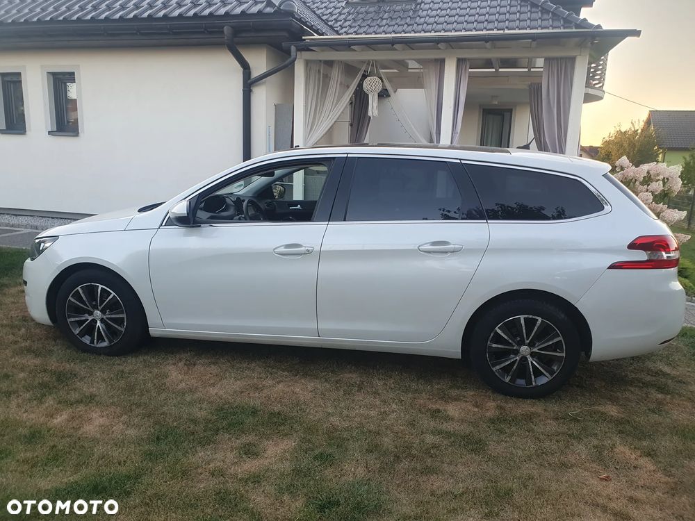 Peugeot 308 1.6 BlueHDi Allure S&S - 5