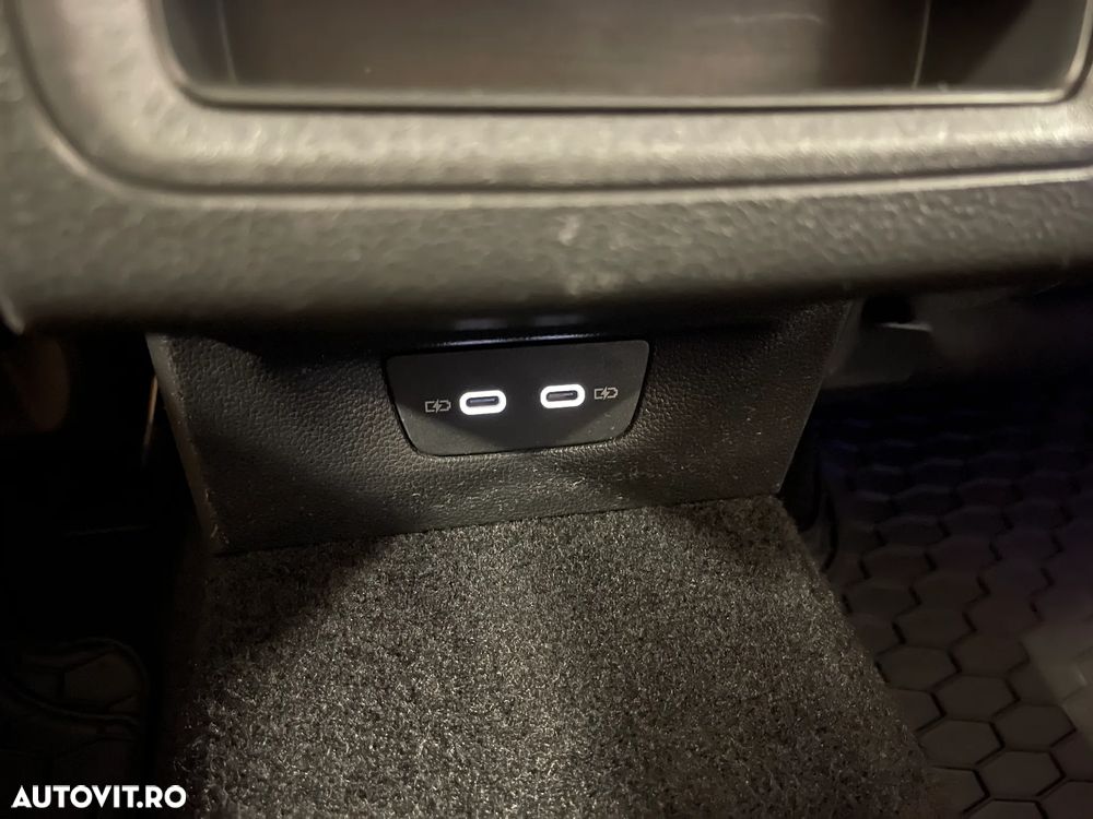 Volkswagen Golf 1.0 TSI Life - 25