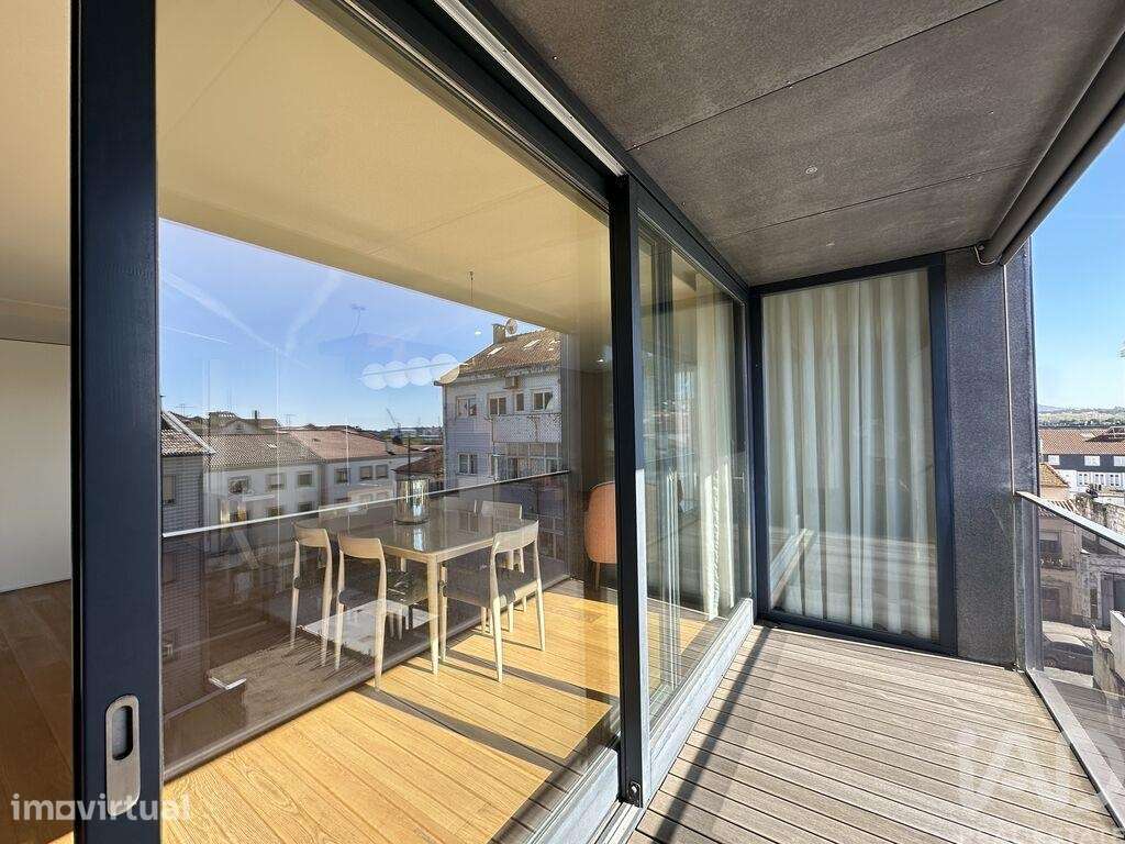 Apartamento T2 em Viana do Castelo e Meadela de 108 m2 - Grande imagem: 2/34