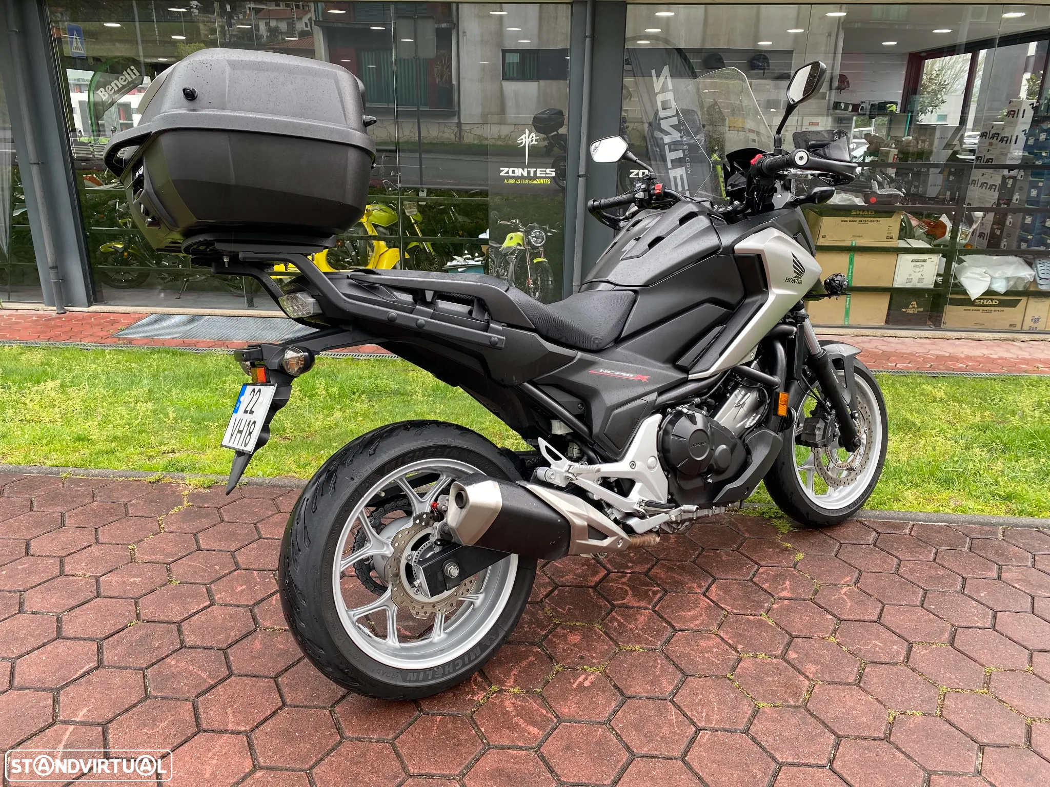 Honda NC750X NC750X top case - 10
