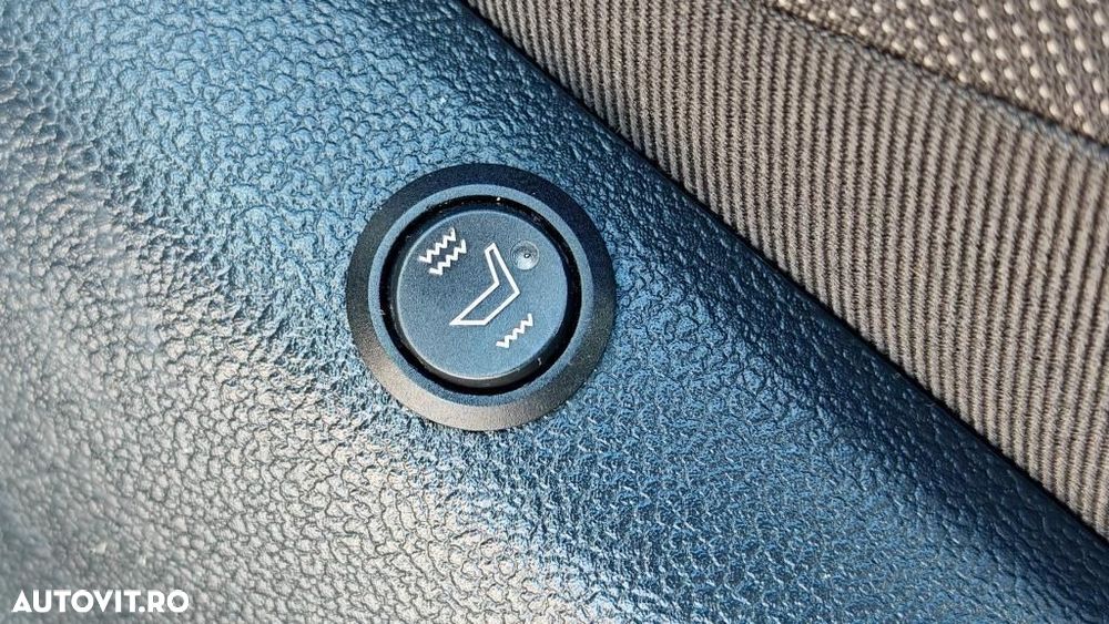 Toyota Corolla - 28