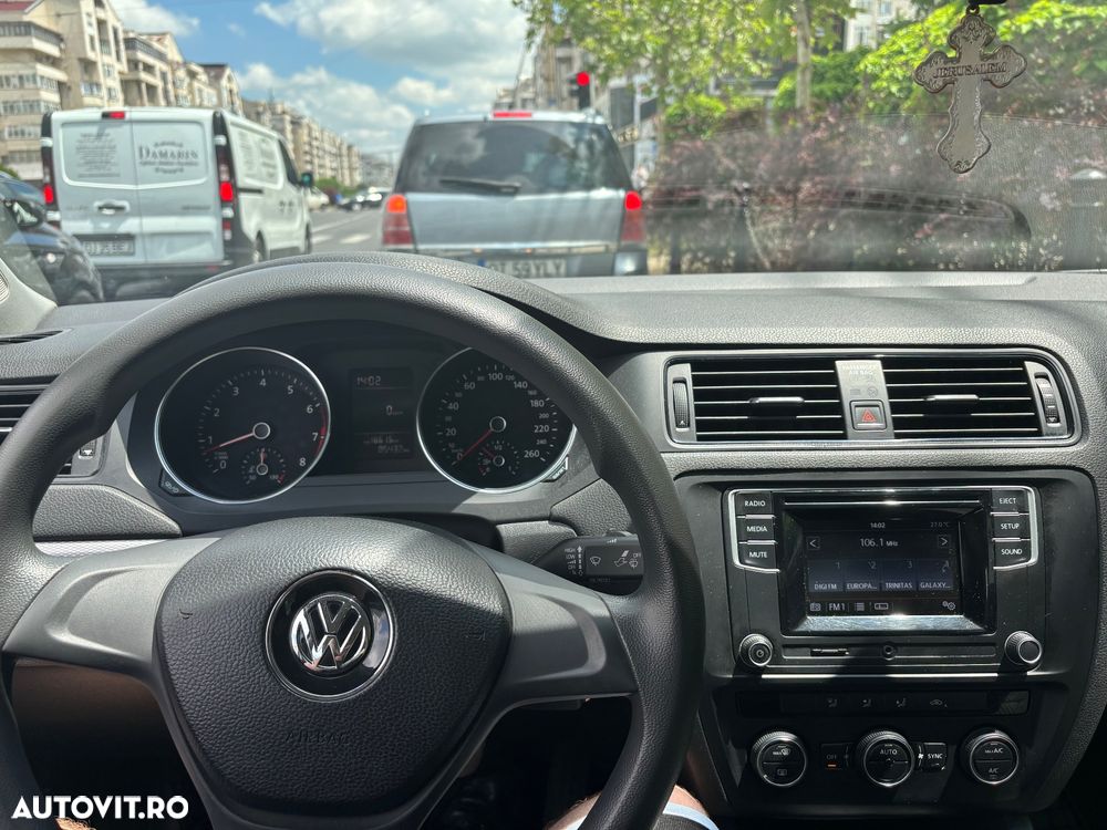 Volkswagen Jetta 1.2 TSI Trendline - 6