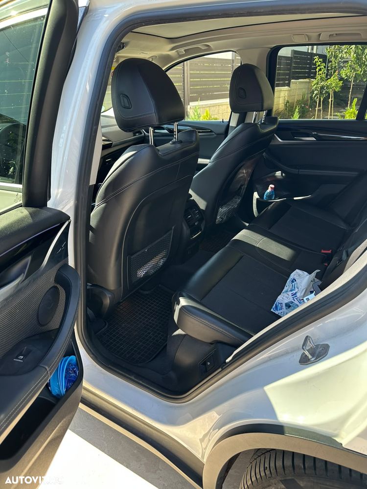 BMW X3 xDrive20d AT Luxury Line - 8
