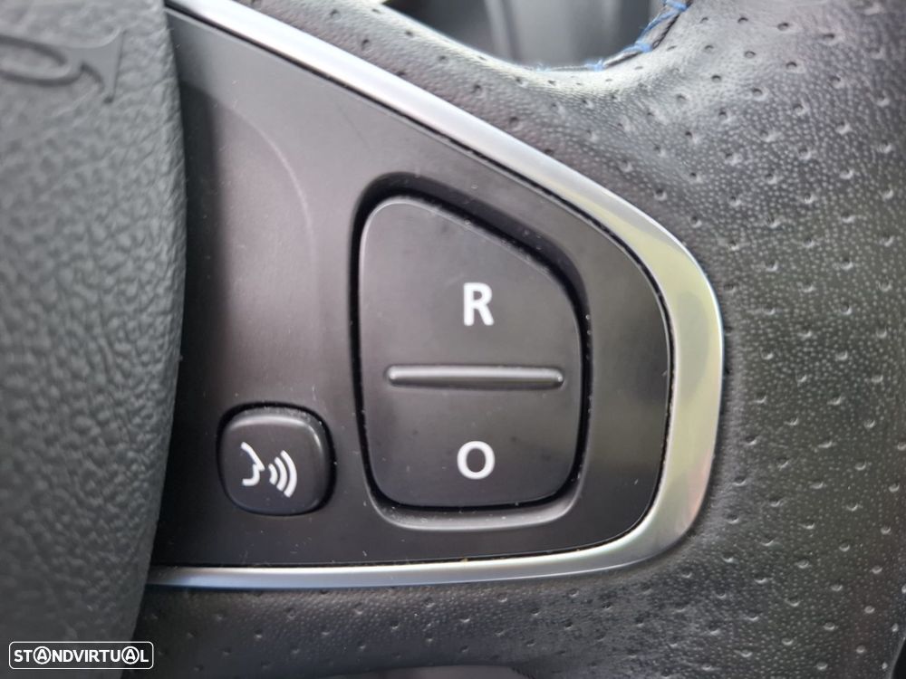 Renault Clio Sport Tourer 0.9 TCe GT Line - 37