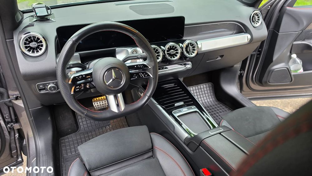 Mercedes-Benz GLB 200 mHEV AMG Line 7G-DCT - 13