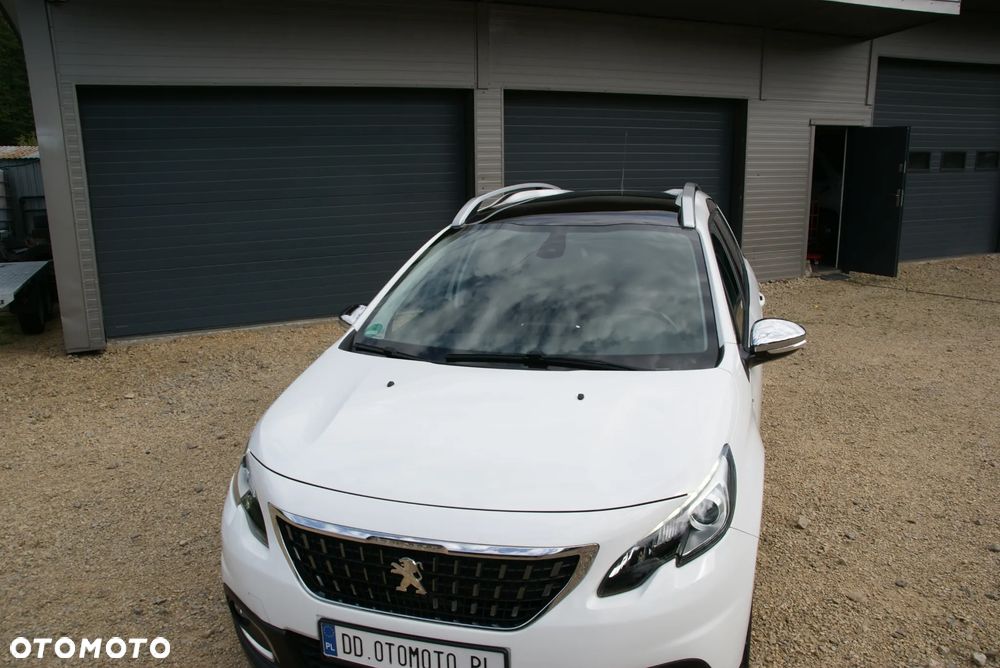 Peugeot 2008 BlueHDi 100 STOP & START Style - 19