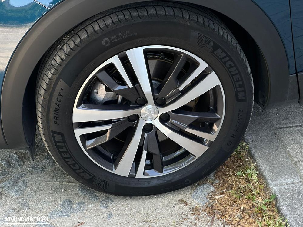 Peugeot 3008 1.6 Hybrid Allure Pack e-EAT8 - 22