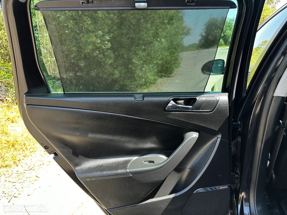 VW Passat Variant 2.0 TDI Highline DSG - 20