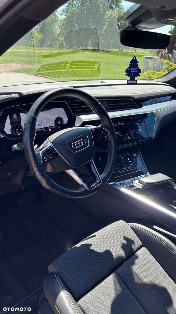 Audi e-tron 55 Quattro S Line - 10