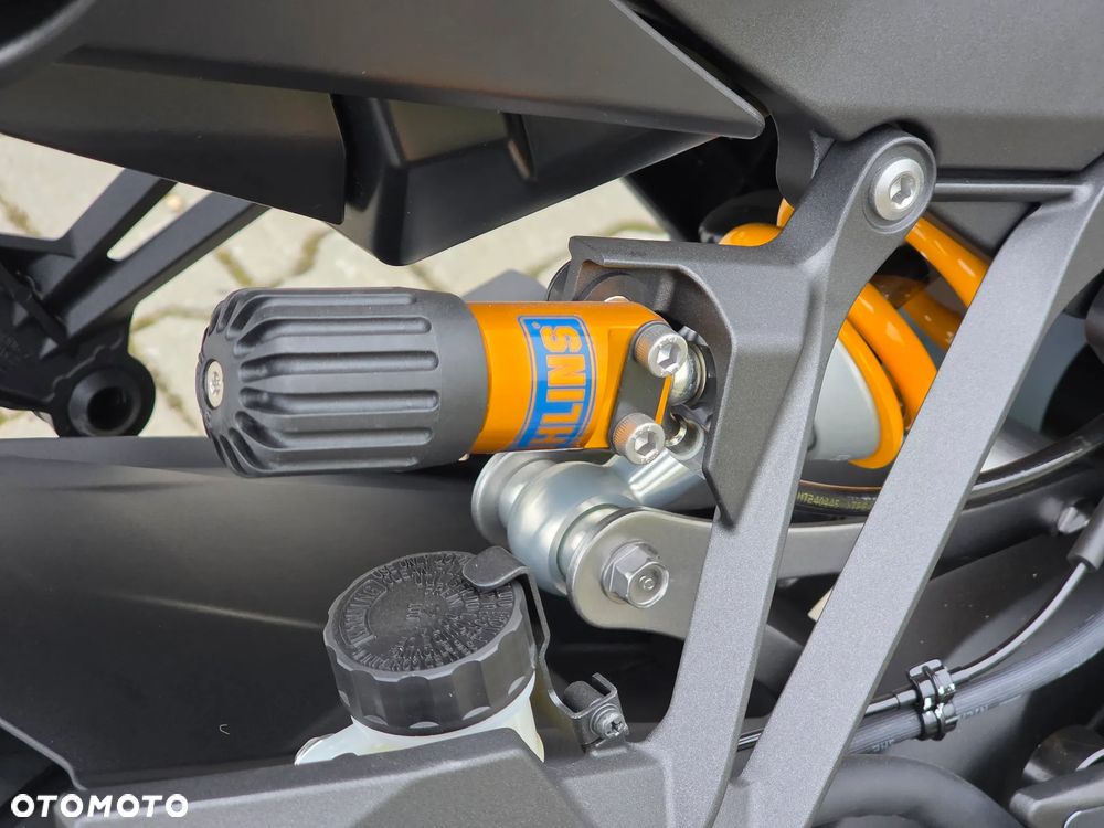 Kawasaki Ninja 1000 SX - 10