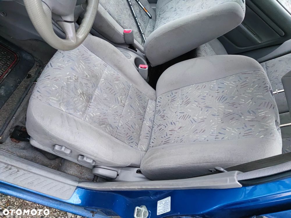 Mazda demio I lift 99-03 na części - 6