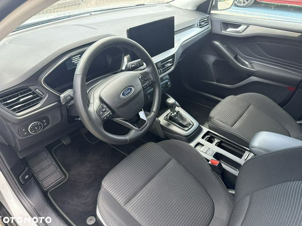 Ford Focus - 12