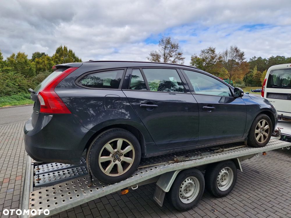 Volvo V60 D3 Kinetic - 6