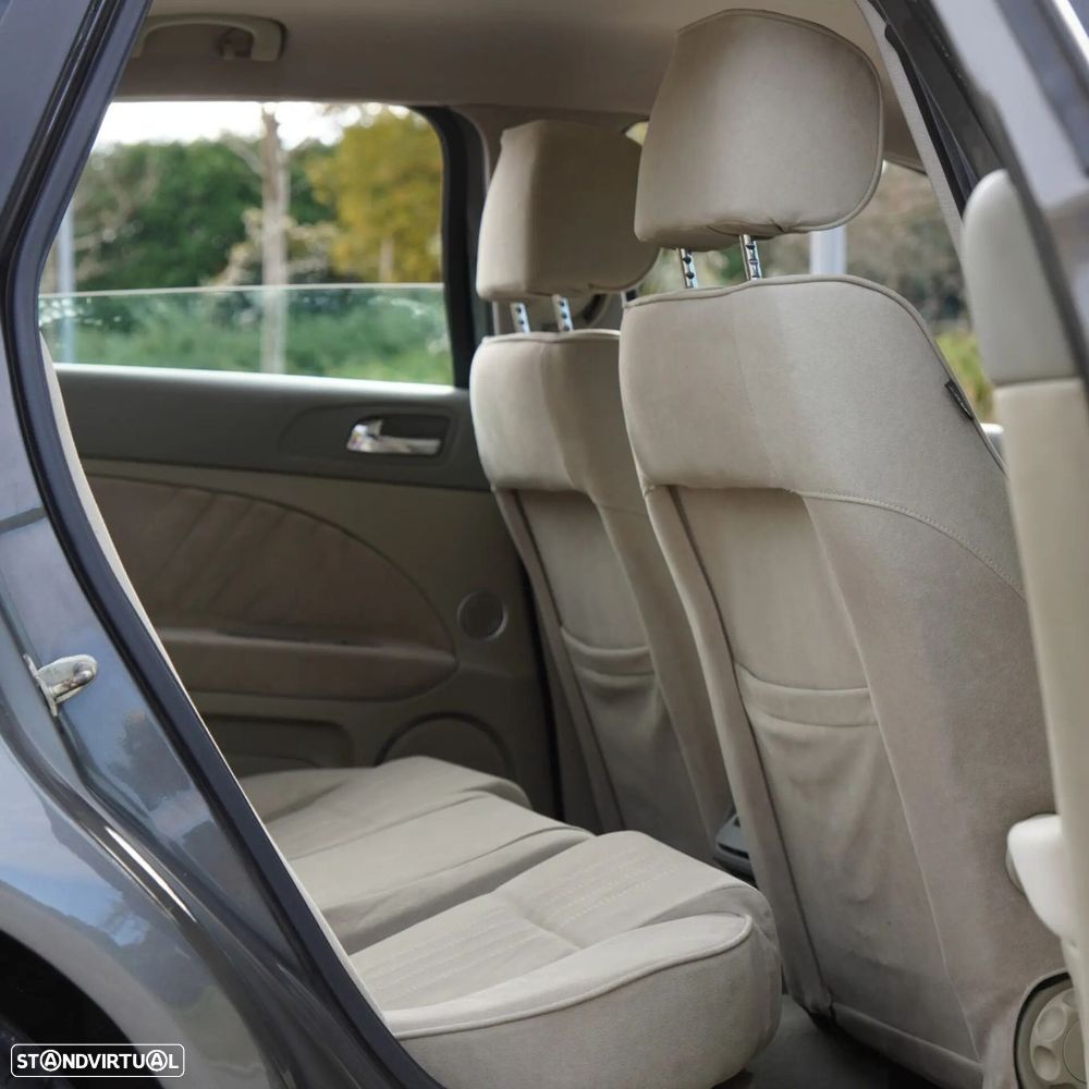 Alfa Romeo 159 Sportwagon 1.9 JTDm 16V Sportiva - 20