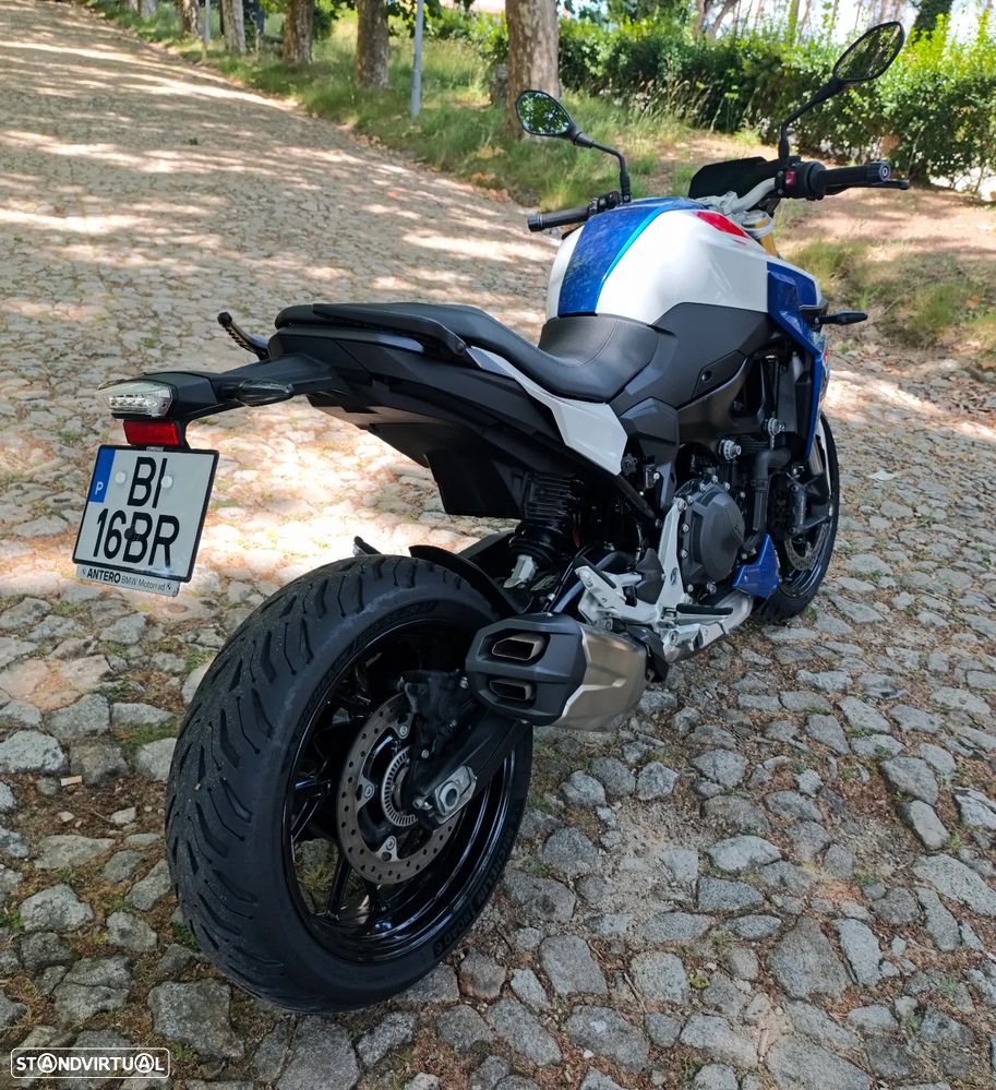 BMW F 900 R Tricolor - 4