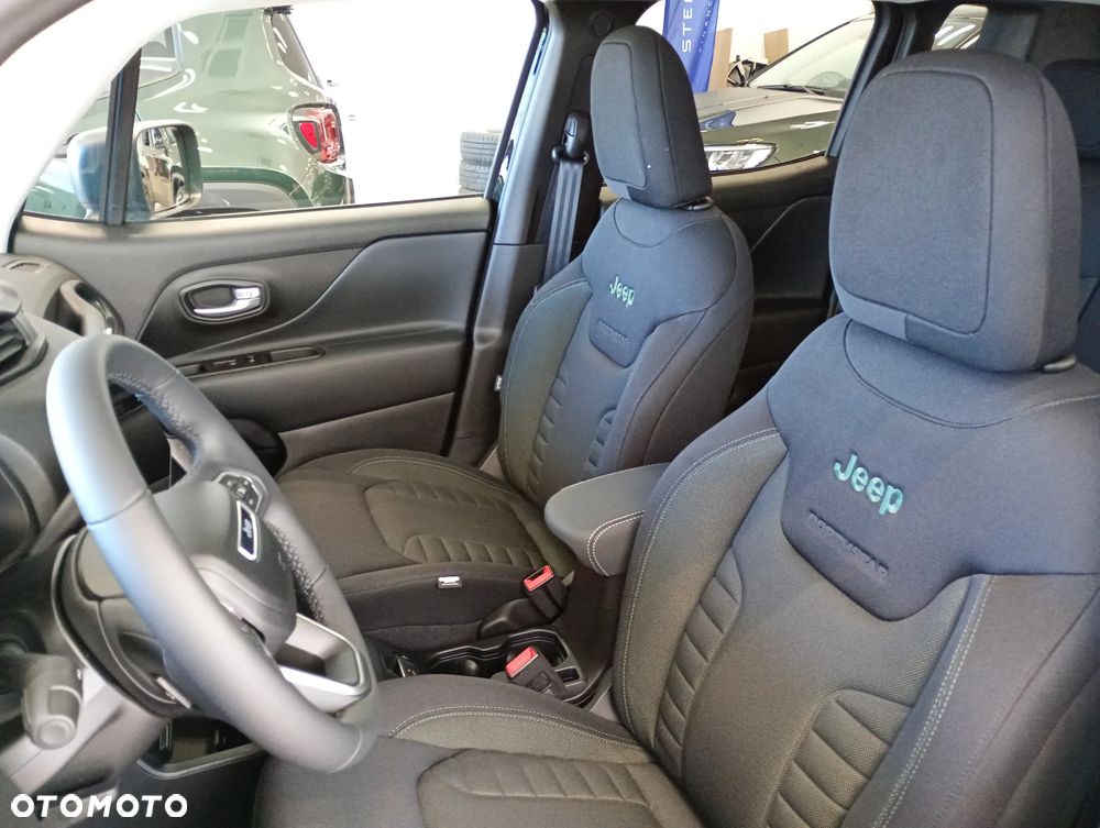 Jeep Renegade 1.5 T4 mHEV North Star FWD S&S DCT - 8