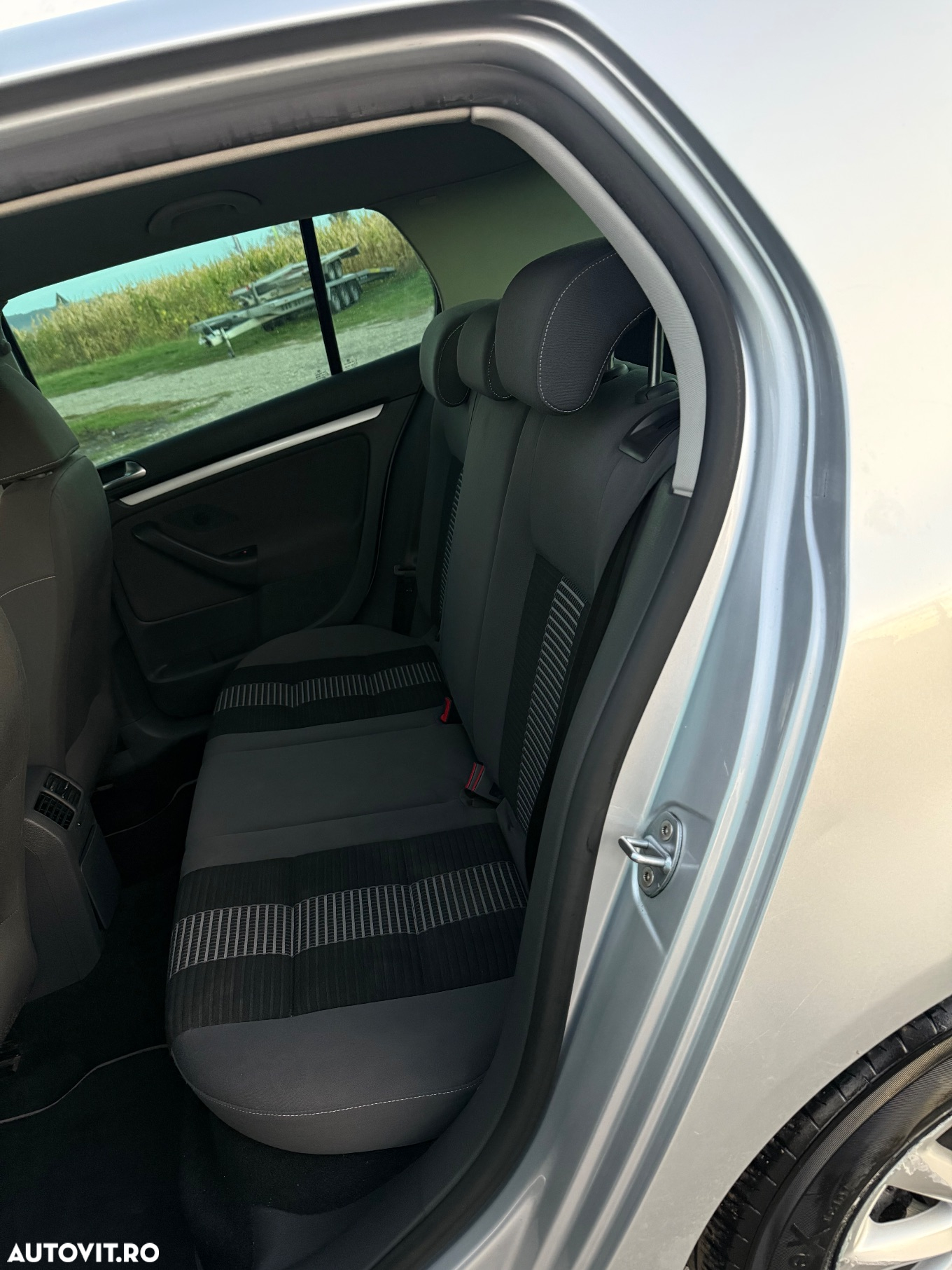 Volkswagen Golf 2.0 TDI Highline - 19
