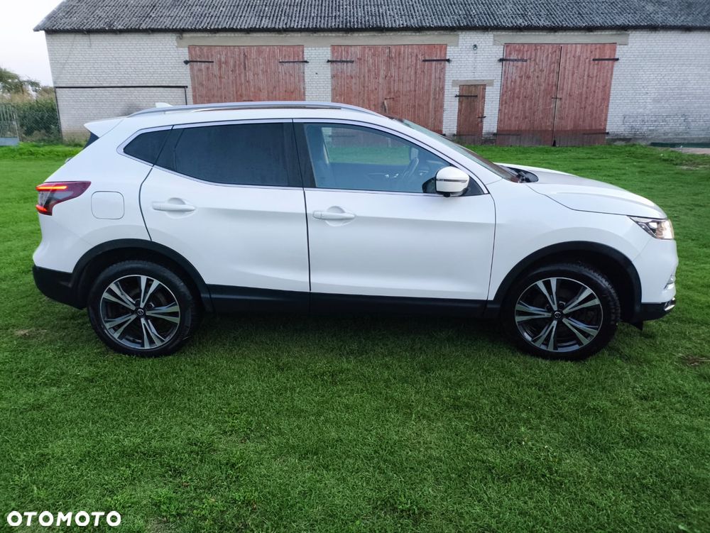 Nissan Qashqai - 2