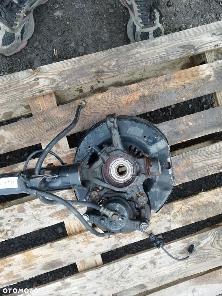 TOYOTA YARIS VERSO 99-05 D4D AMORTYZATOR ZWROTNICA PRAWA - 3