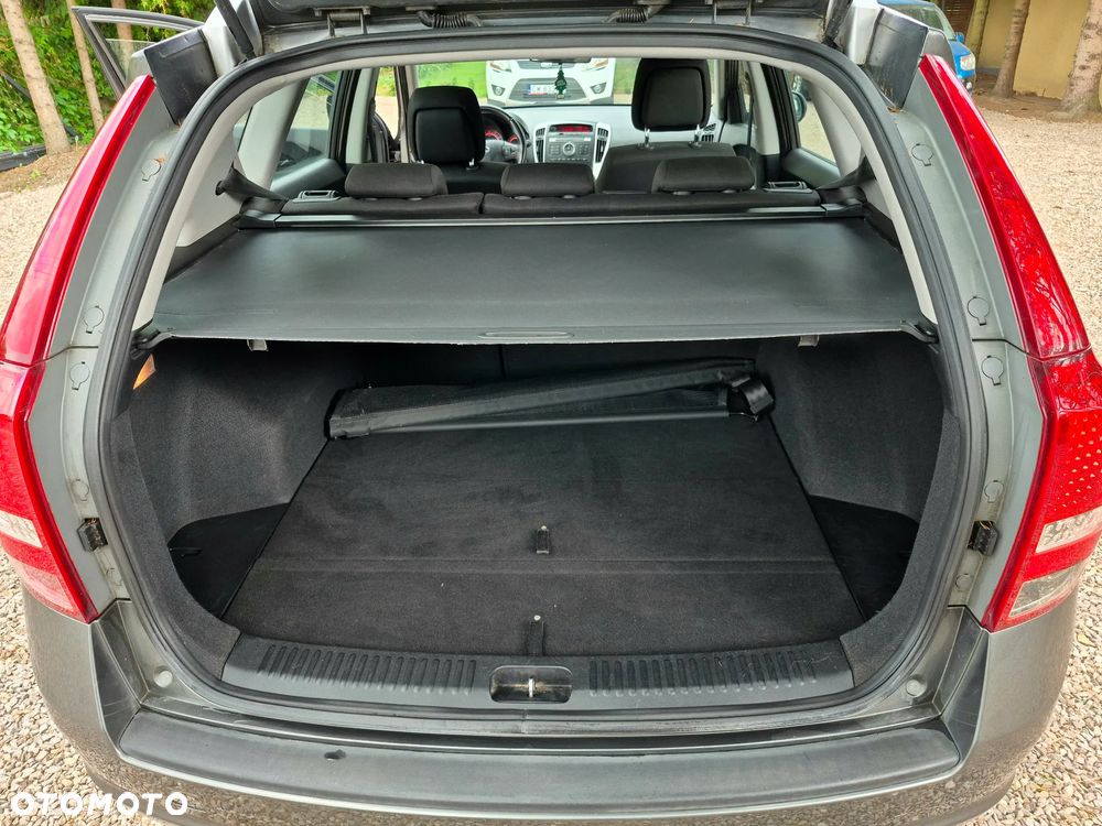 Kia Ceed 1.4 CVVT Dream-Team Edition - 22