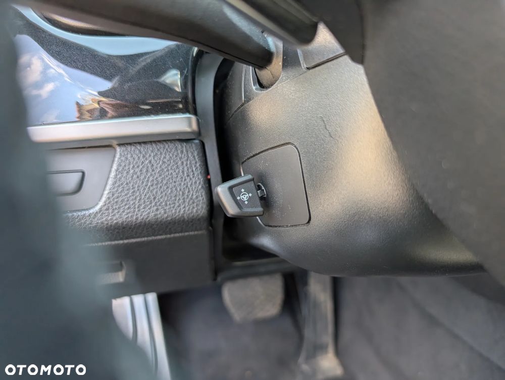 BMW Seria 5 520d xDrive - 19