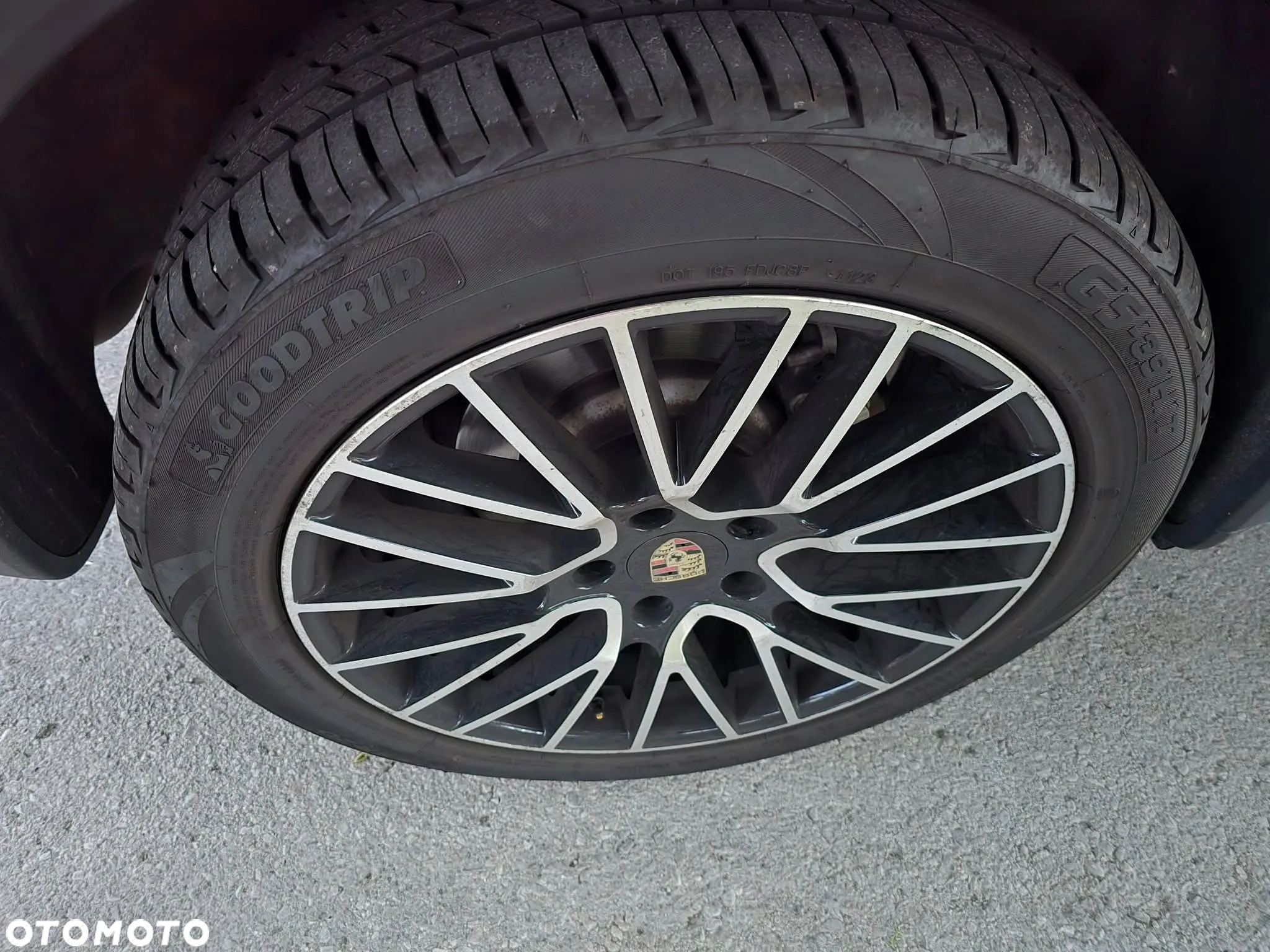 Porsche Cayenne - 5