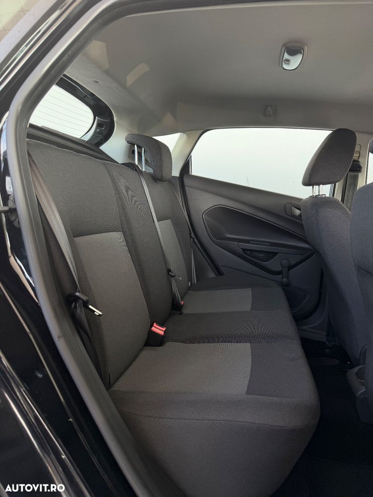 Ford Fiesta 1.25 Champions Edition - 23