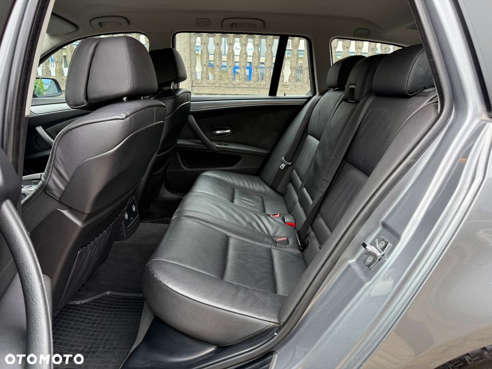 BMW Seria 5 - 25