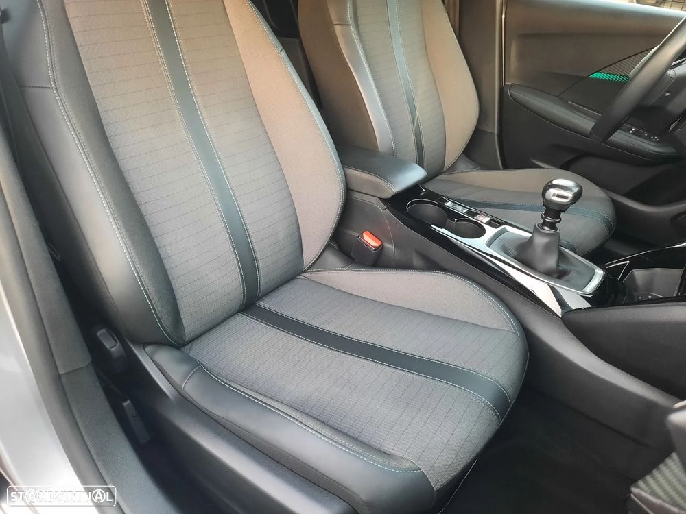 Peugeot 208 1.2 PureTech Allure Pack - 39