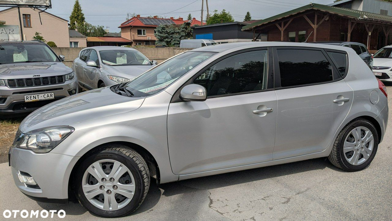 Kia Ceed - 3