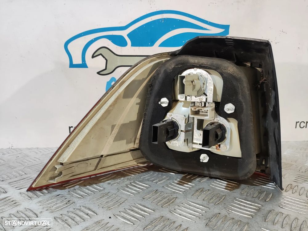 FAROLIM TRASEIRO TRÁS DIREITO BMW SERIE 5 E61 TOURING 63216925892 6925892 - 6