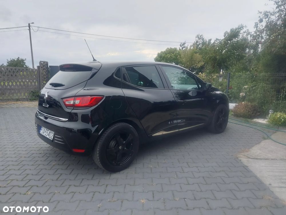 Renault Clio - 19