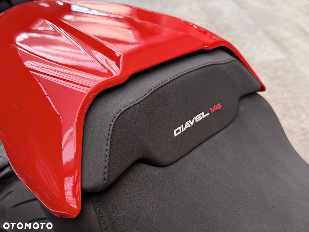 Ducati Diavel - 12