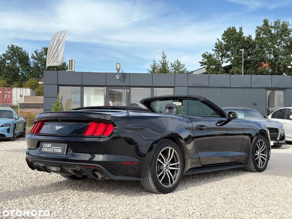 Ford Mustang - 23