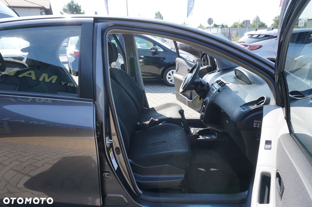 Toyota Yaris 1.33 VVT-i Cool - 26
