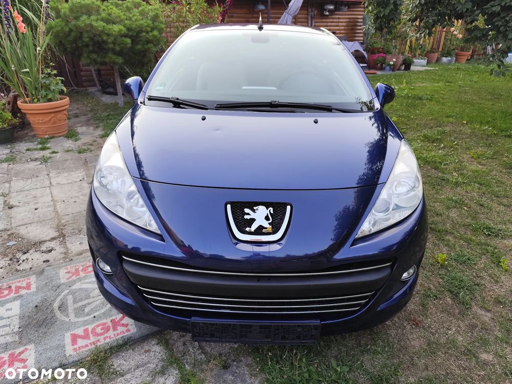 Peugeot 207 CC 1.6 Intense - 10