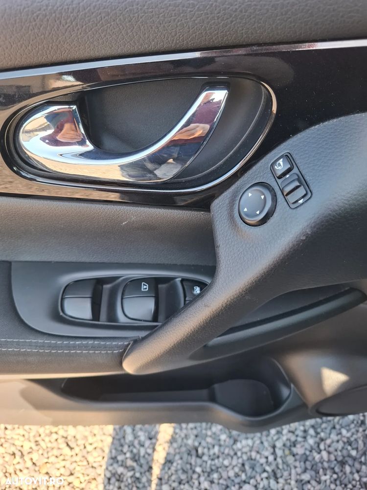 Nissan Qashqai 1.5 DCI N-Connecta - 24