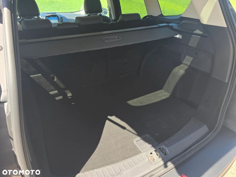 Ford Kuga 1.5 EcoBoost 2x4 Titanium - 22