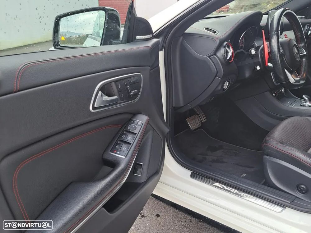 Mercedes-Benz CLA 45 AMG Shooting Brake 4-Matic - 17