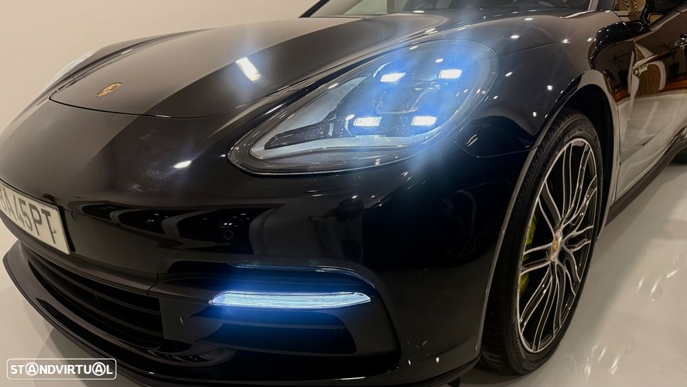 Porsche Panamera 4 E-Hybrid - 8