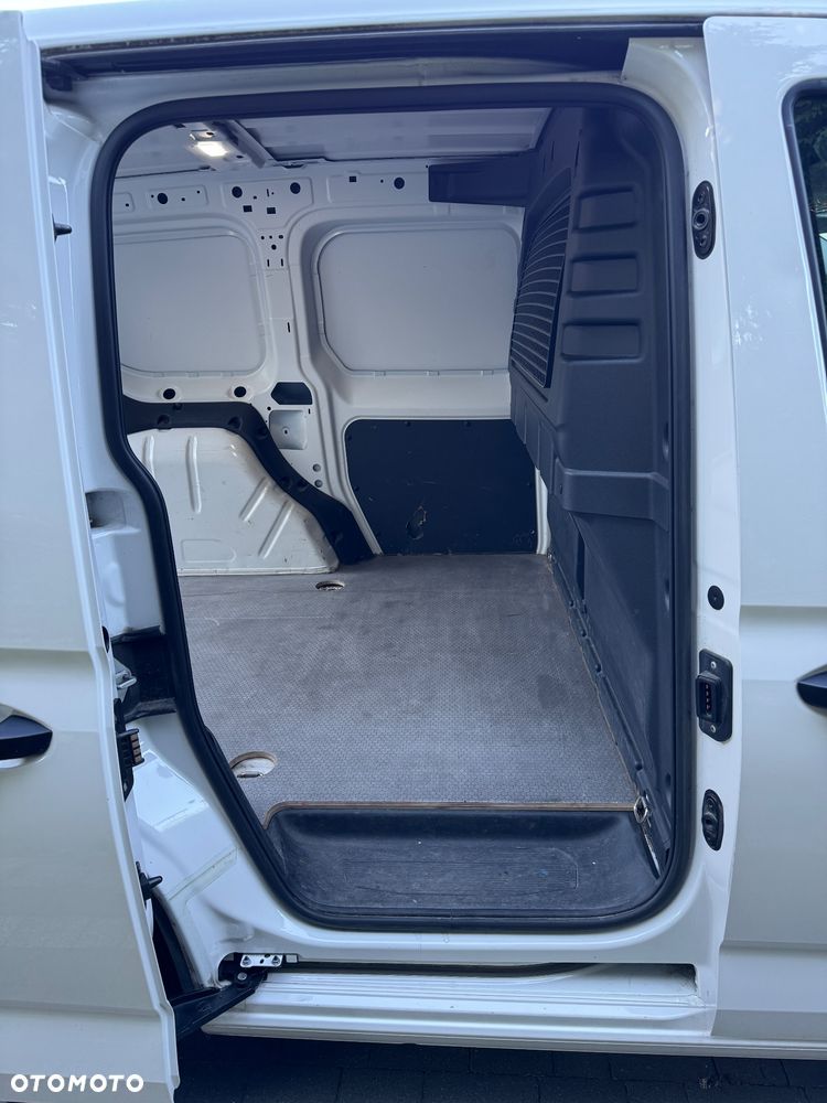 Volkswagen Caddy - 11