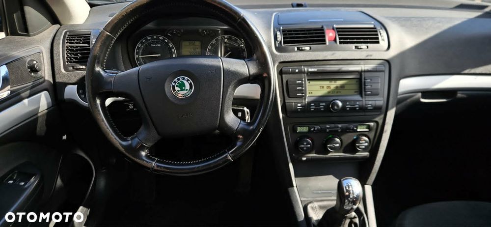 Skoda Octavia 1.6 Style - 18