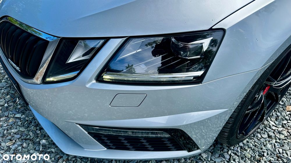 Skoda Octavia 2.0 TDI DSG RS - 7
