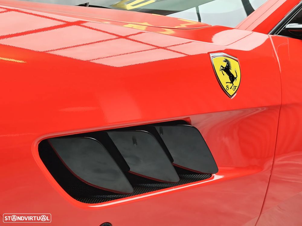Ferrari GTC4 Lusso T - 41