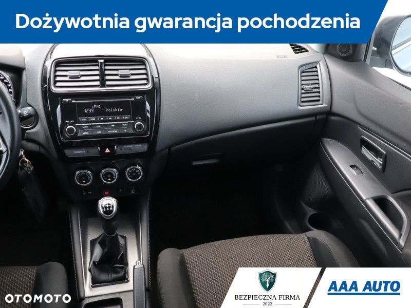 Mitsubishi ASX - 10