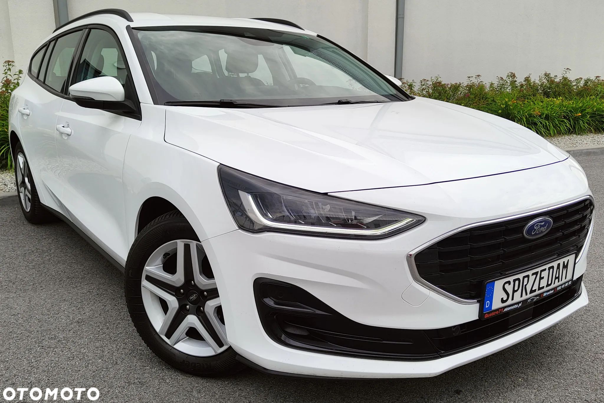 Ford Focus Turnier 1.5 EcoBlue Start-Stopp-System TITANIUM - 1