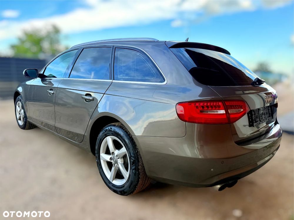 Audi A4 Avant 2.0 TDI ultra S tronic - 7