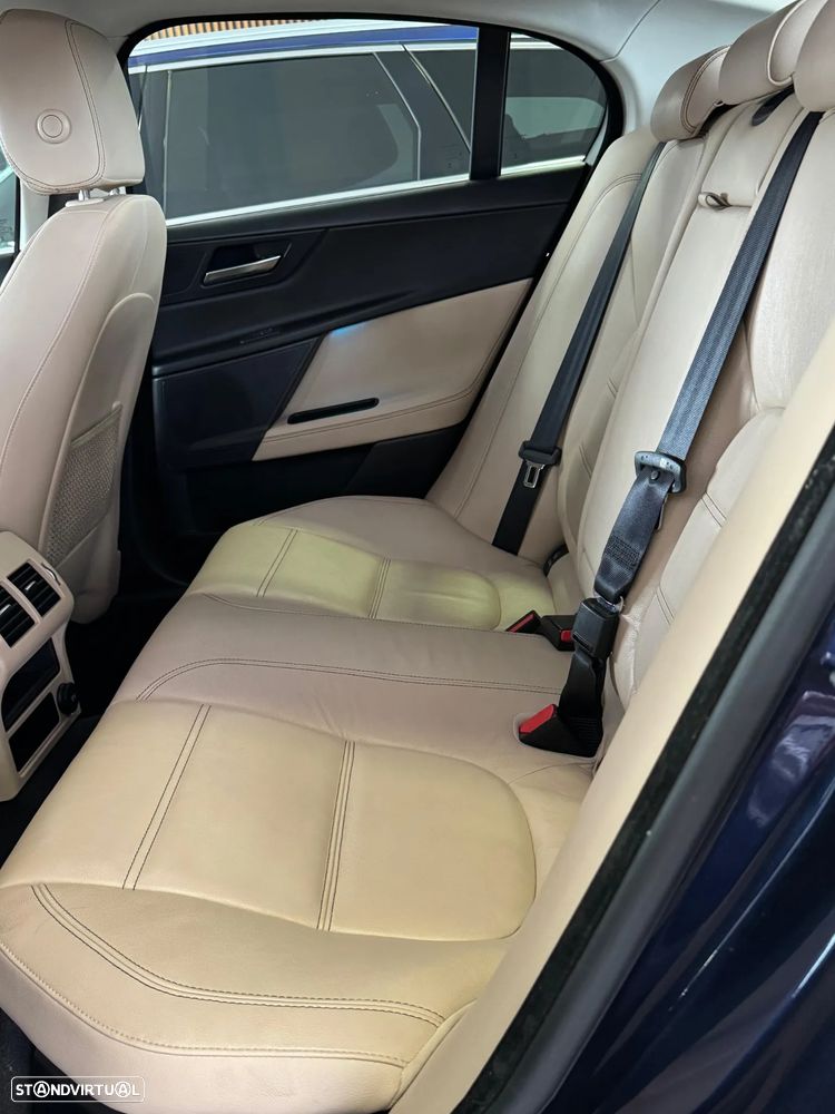 Jaguar XE E-Performance Aut. Prestige - 13